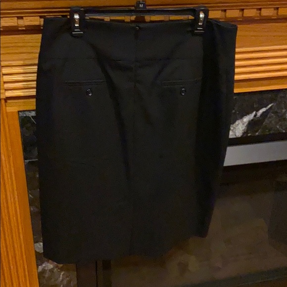 Zippered lined black skirt. - Picture 2 of 2